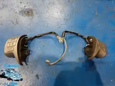 Peça sobressalente para automóvel em segunda mão comandos do volante por toyota auris luna referências oem iam 