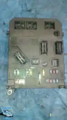 Peça sobressalente para automóvel em segunda mão caixa de fusíveis e relés por peugeot 407 st confort referências oem iam s120104500