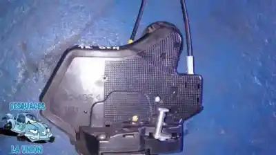 Peça sobressalente para automóvel em segunda mão fechadura da porta traseira direita por toyota corolla (e12) 2.0 d-4d sol berlina referências oem iam 