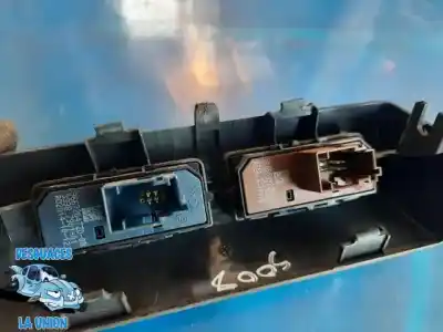 Second-hand car spare part multifunction switch for peugeot 5008 active oem iam references 96656492zd 96656492 zd / 96672047 zd 96672047zd