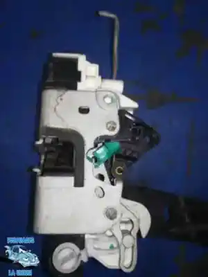 Second-hand car spare part rear left door lock for dodge caliber sxt oem iam references 