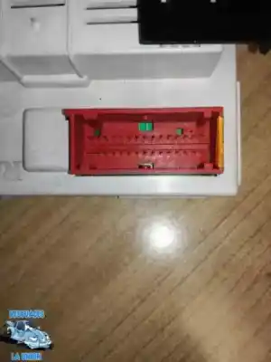 Автозапчасти б/у многофункциональный дисплей за renault clio iii confort expression ссылки oem iam 8200107839  