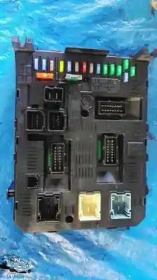 Peça sobressalente para automóvel em segunda mão caixa de fusíveis e relés por citroen c4 coupe vts referências oem iam 9664059180 02