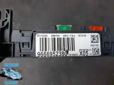 Peça sobressalente para automóvel em segunda mão caixa de fusíveis e relés por citroen c3 picasso exclusive referências oem iam 9666952380  