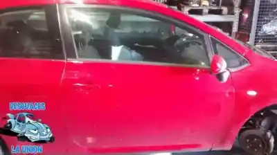 Peça sobressalente para automóvel em segunda mão porta dianteira direita por toyota auris luna+ referências oem iam 