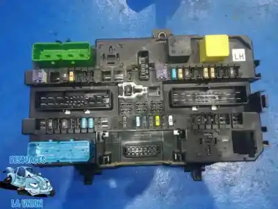 Tweedehands auto-onderdeel relais/zekeringenkastje voor opel zafira b enjoy oem iam-referenties 13268286