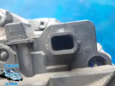 Автозапчастина б/у генератор для renault clio iii authentique посилання на oem iam lra03033 0124425093 201014 / p0892524