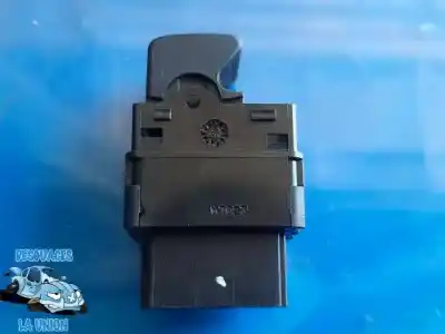 Peça sobressalente para automóvel em segunda mão botão / interruptor elevador vidro dianteiro direito por citroen c2 sx referências oem iam m7023