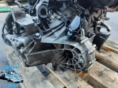 Second-hand car spare part gearbox for renault megane iii berlina 5 p dynamique oem iam references tl4a045 / s007190