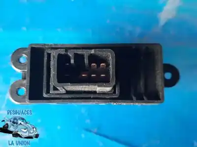 Peça sobressalente para automóvel em segunda mão botão / interruptor elevador vidro traseiro direito por hyundai i30 classic referências oem iam 