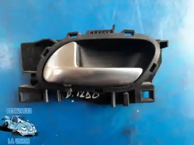 Pièce détachée automobile d'occasion poignée intérieure avant gauche pour peugeot 208 gt line références oem iam 96555518 303966  96555518303966