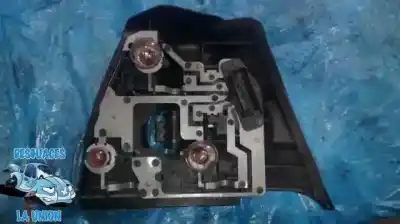 Peça sobressalente para automóvel em segunda mão suporte de lâmpada por bmw serie 3 berlina (e46) 1.9 cat referências oem iam 5722a01p21w32cp