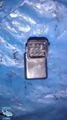 Pezzo di ricambio per auto di seconda mano relè per kia carnival ii (gq) 2.9 crdi riferimenti oem iam 95610fd400