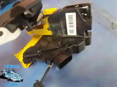 Second-hand car spare part left front door lock for kia cee´d business oem iam references 81310a2400 kle  81310a2400kle