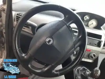 Recambio de automóvil de segunda mano de volante para lancia ypsilon (101) 188a5000 referencias oem iam   