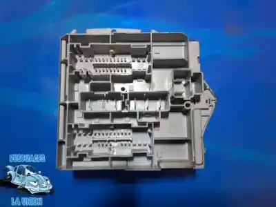 Recambio de automóvil de segunda mano de caja reles / fusibles para lancia ypsilon (101) 1.2 16v cat 80 cv / 59 kw referencias oem iam 51724661  