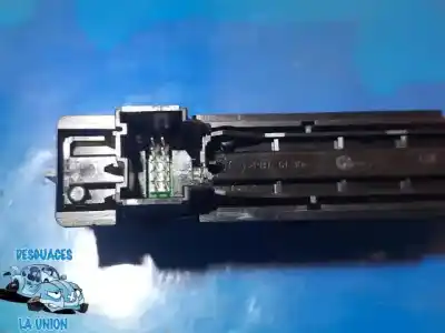 Second-hand car spare part hazard warning lights for opel astra j lim. selective oem iam references 13285122  