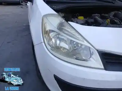 Piesă de schimb auto la mâna a doua FAR DREAPTA pentru RENAULT CLIO III Authentique Referințe OEM IAM   