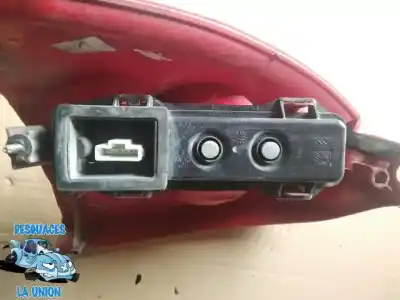 Автозапчастина б/у правий ліхтар для peugeot 307 break / sw (s1) sw pack посилання на oem iam 89026938  89026198