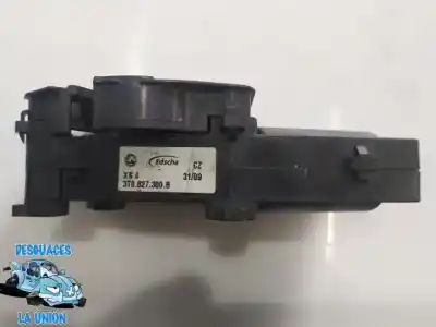 Pièce détachée automobile d'occasion Coffre / Serrure De Porte pour SKODA SUPERB II RANCHERA FAMILIAR (3T5) 2.0 TDI 16V Références OEM IAM 3T0827300B  3T0827300 B