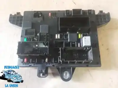 Peça sobressalente para automóvel em segunda mão Caixa De Fusíveis E Relés por OPEL ZAFIRA (C) Innovation Start/Stop Referências OEM IAM UJ 365927271 13368651 1110138AA