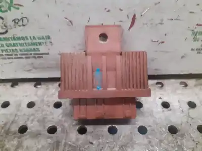 Pezzo di ricambio per auto di seconda mano RELÈ DI INIEZIONE per CITROEN SAXO  Riferimenti OEM IAM 240109  
