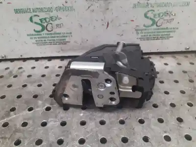 İkinci el araba yedek parçası ARKA SAG KAPI KILIDI için TOYOTA RAV4 (A3)  OEM IAM referansları 6905042020  