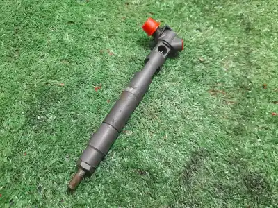 Pièce détachée automobile d'occasion INJECTEUR pour MERCEDES-BENZ VITO (W639) BASIC, COMBI  Références OEM IAM A6510700587  
