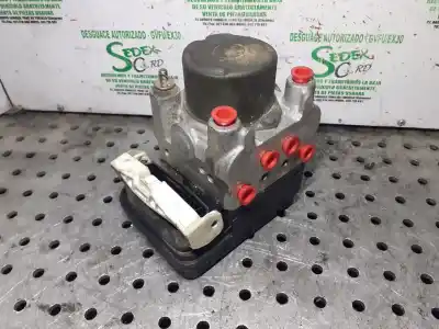 Pezzo di ricambio per auto di seconda mano ABS per TOYOTA RAV4 (A2)  Riferimenti OEM IAM 4451042080  