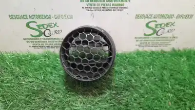 Peça sobressalente para automóvel em segunda mão GRELHA / DIFUSOR DE AR por DACIA DACIA SANDERO II  Referências OEM IAM 687608758R  