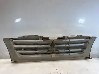 Автозапчастина б/у ПЕРЕДНЯ РЕШІТА для MITSUBISHI MONTERO (V60/V70)  Посилання на OEM IAM   