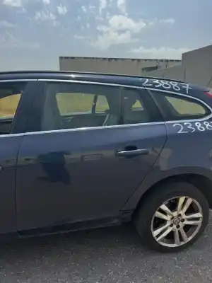 Peça sobressalente para automóvel em segunda mão porta do automóvel traseira esquerda por volvo v60 familiar d5204t2 referências oem iam 