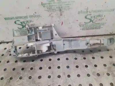 Pezzo di ricambio per auto di seconda mano SUPPORTO MANIGLIA ESTERNA ANTERIORE DESTRA per PEUGEOT PARTNER TEPEE ACTIVE PEUGEOT Riferimenti OEM IAM 9680168580  