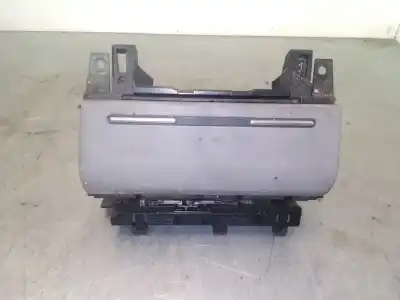 Second-hand car spare part ashtray for audi a4 berlina (8e) 2.0 tdi 16v (103kw) oem iam references 8e0857951  