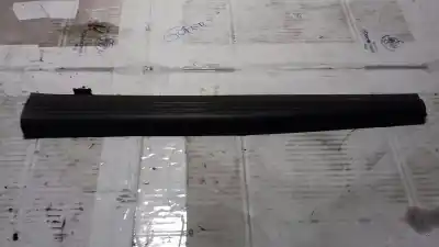 Pièce détachée automobile d'occasion enjoliveur pour mercedes-benz clase e (w211) berlina e 220 cdi (211.008) références oem iam a2116805135