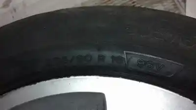 Pièce détachée automobile d'occasion pneu pour mercedes-benz clase e (w211) berlina e 220 cdi (211.008) références oem iam michelin 205/60 r 16 96v