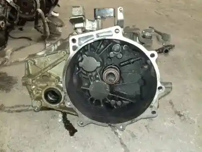 Second-hand car spare part gearbox for dodge caliber se oem iam references 70297300