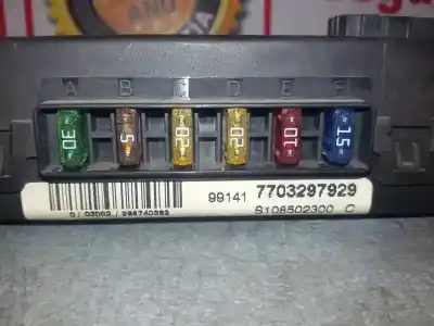 Pezzo di ricambio per auto di seconda mano scatola relè/fusibili per renault megane i classic (la0) 1.9 diesel riferimenti oem iam 7703297929  