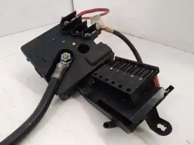 Pièce détachée automobile d'occasion boîtes à fusibles pour mercedes-benz clase e (w211) berlina e 220 cdi (211.008) références oem iam 2119820402