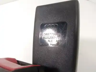 Автозапчасти б/у крюк для пояса за audi a4 avant (8e) 1.9 tdi ссылки oem iam 8e085773901c  
