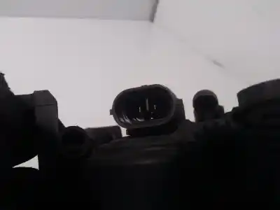 Автозапчасти б/у передний правый нижний рычаг подвески за audi a4 avant (8e) 1.9 tdi ссылки oem iam 8e0941699c  