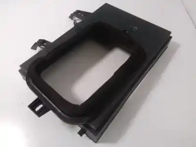 Peça sobressalente para automóvel em segunda mão moldagem por audi a4 avant (8e) 2.5 tdi (114kw) referências oem iam 8e1819641a