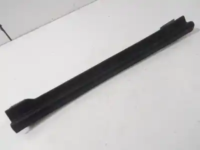 Peça sobressalente para automóvel em segunda mão moldagem por audi a4 avant (8e) 2.5 tdi (114kw) referências oem iam 8e0868204