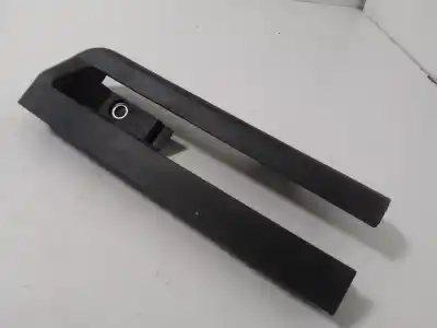 Peça sobressalente para automóvel em segunda mão moldagem por audi a4 avant (8e) 2.5 tdi (114kw) referências oem iam 8e0881480