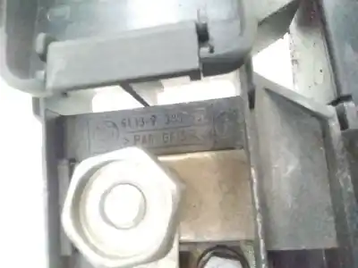 Pezzo di ricambio per auto di seconda mano scatola relè/fusibili per bmw x3 (e83) 2.0d riferimenti oem iam 61138385157  