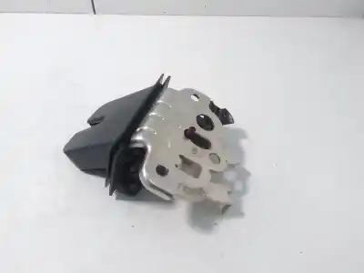 Second-hand car spare part trunk lock for skoda rapid elegance oem iam references 5e0827505  