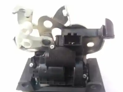 Second-hand car spare part trunk lock for skoda rapid elegance oem iam references 5e0827505  