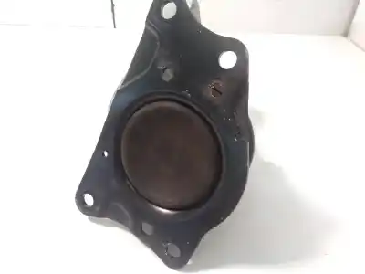 Second-hand car spare part engine support for skoda rapid elegance oem iam references 6r0199167s  