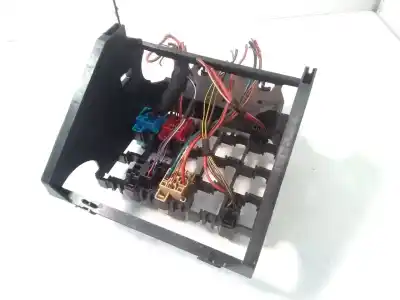 Second-hand car spare part fuse box unit for skoda rapid elegance oem iam references 6r0907371d  