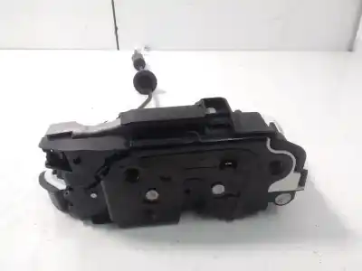 Second-hand car spare part rear left door lock for skoda rapid elegance oem iam references 5e0839015a